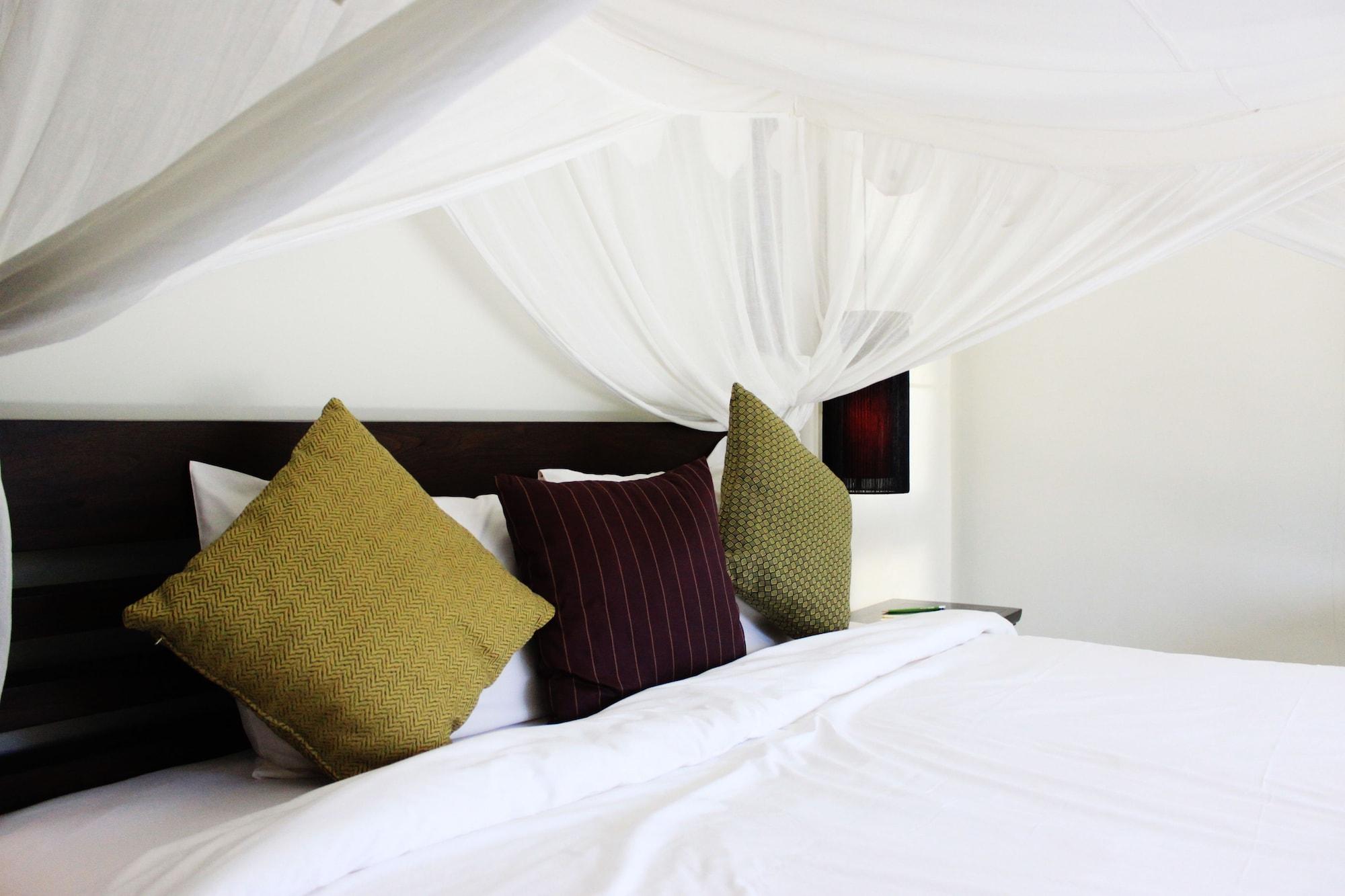 Two Villas Holiday Oriental Style Layan Beach Phuket Eksteriør bilde