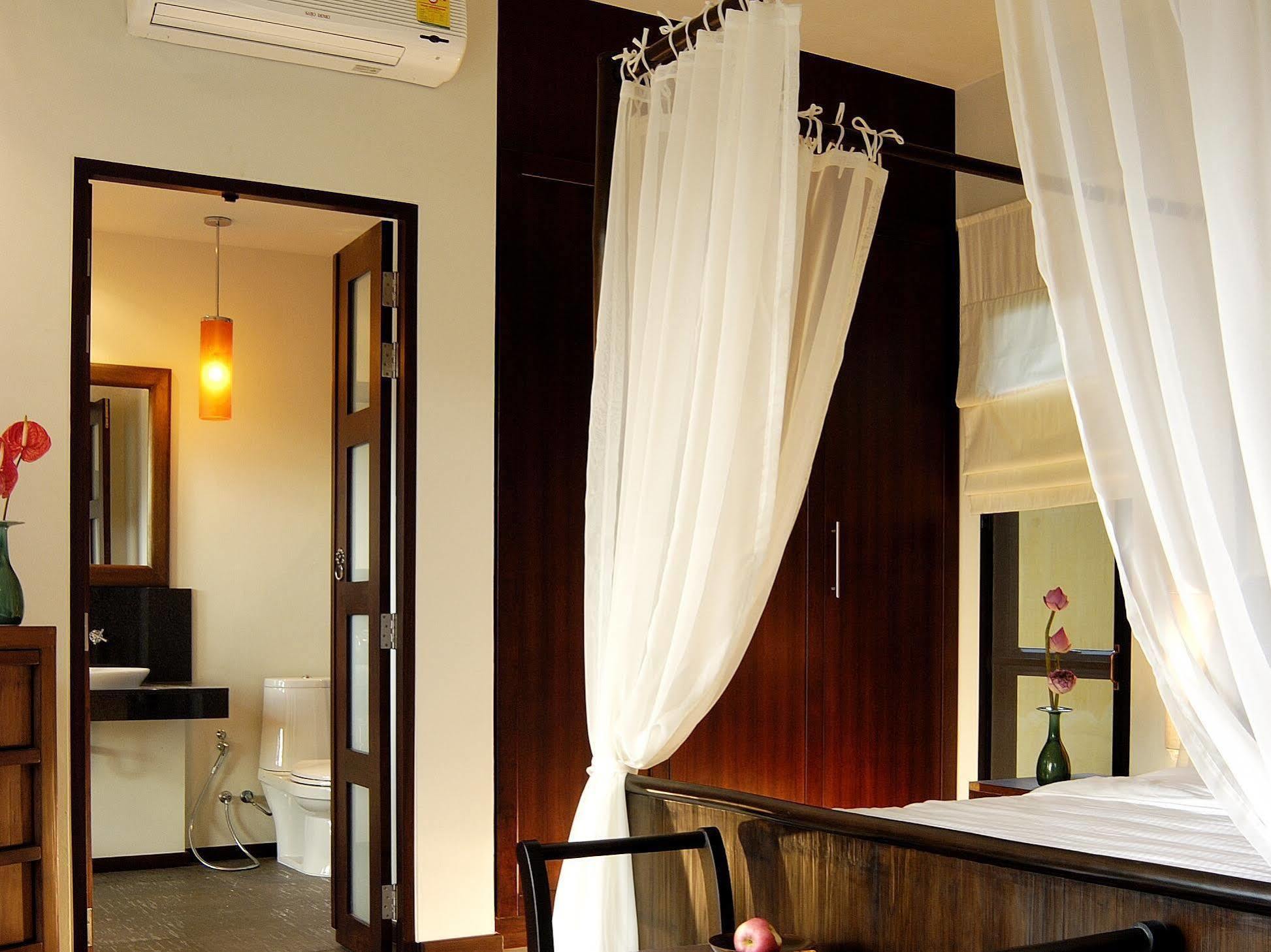 Two Villas Holiday Oriental Style Layan Beach Phuket Eksteriør bilde
